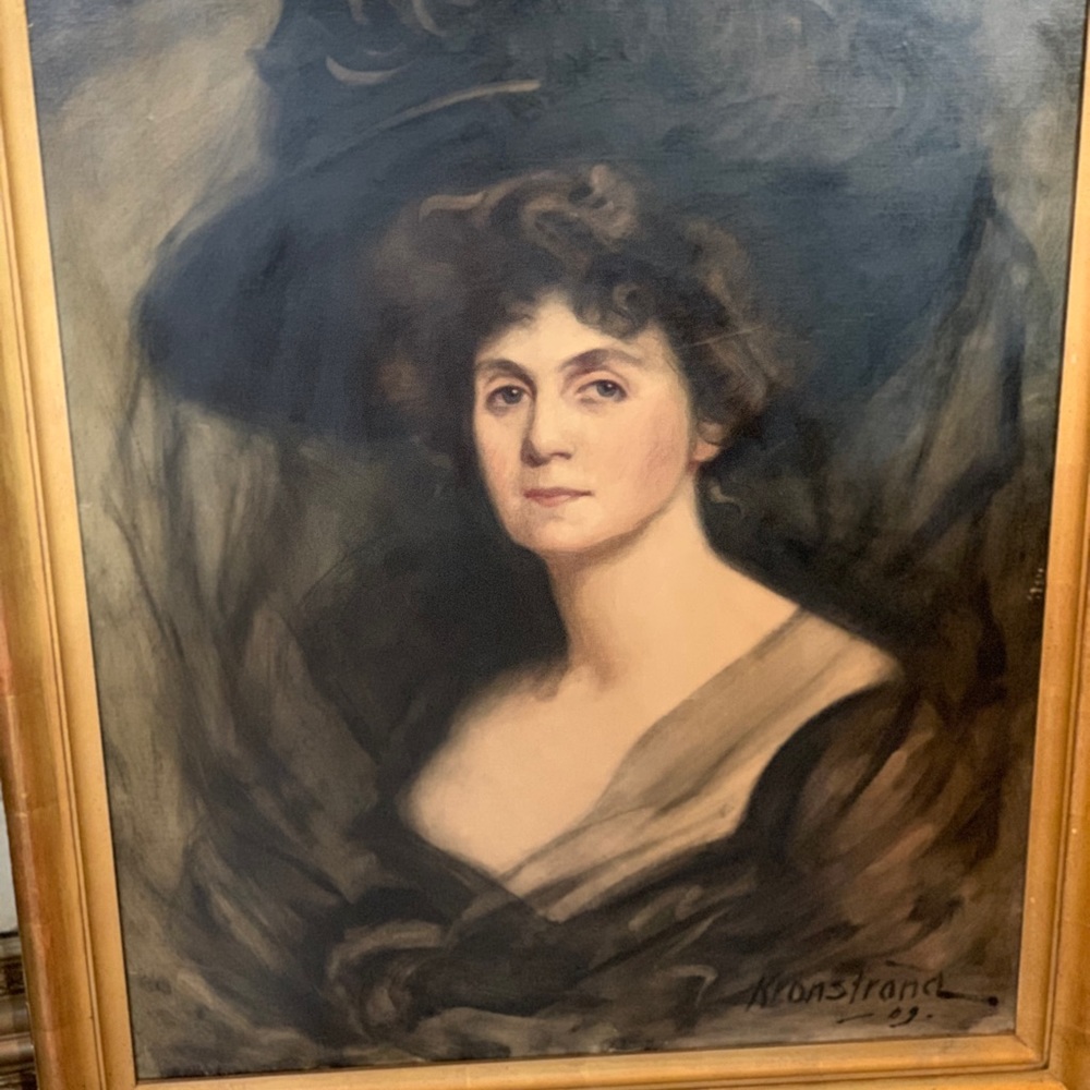 Meet your Posher, Elizabeth